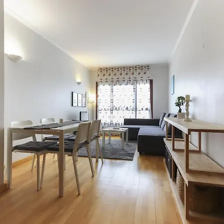 Modern Bela Vista By Homing Lisbon