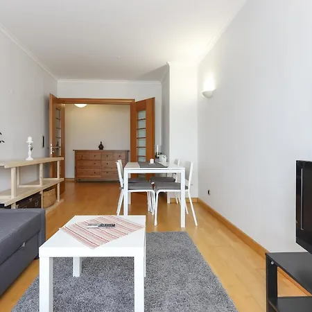 Modern Bela Vista By Homing Apartment Lisbon